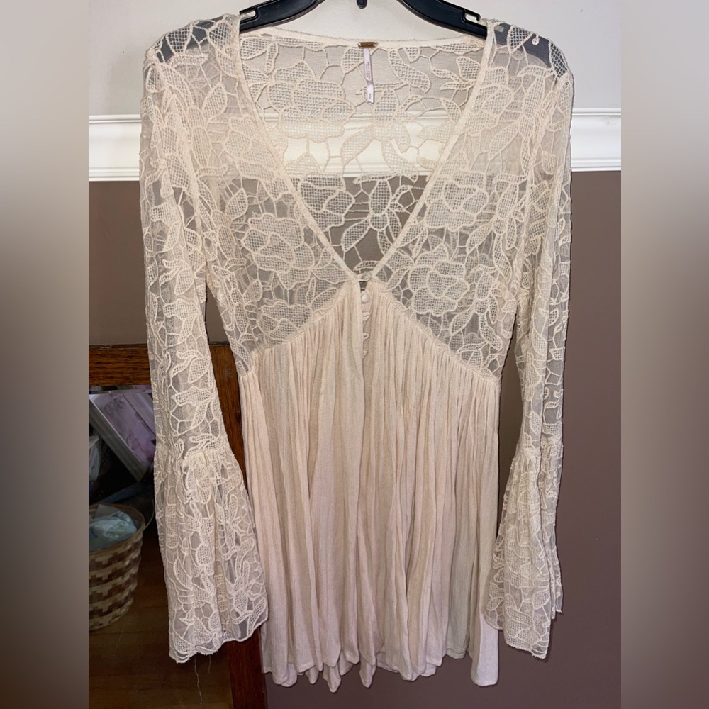 FREE PEOPLE LACE DRESS